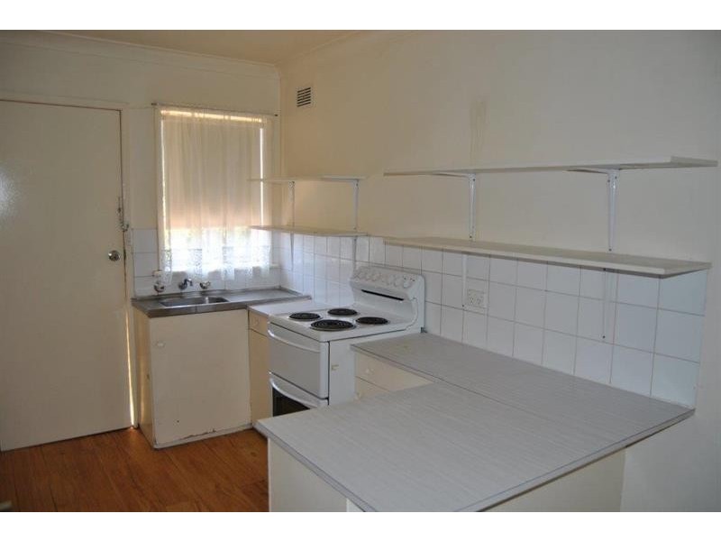 5/8 Nordlingen Dr, Tolland NSW 2650