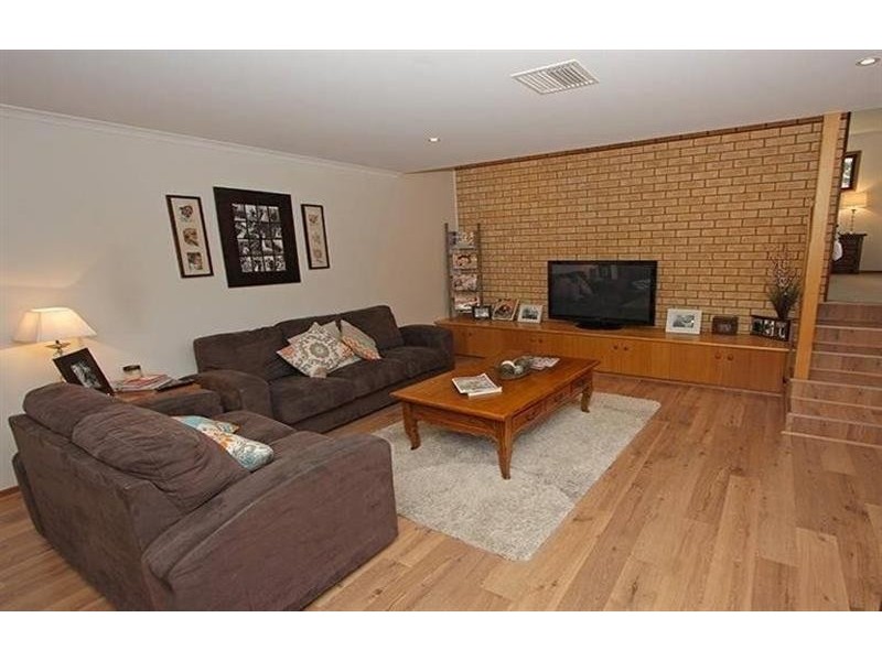 87 Pugsley Ave, Estella NSW 2650