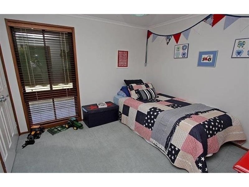 87 Pugsley Ave, Estella NSW 2650