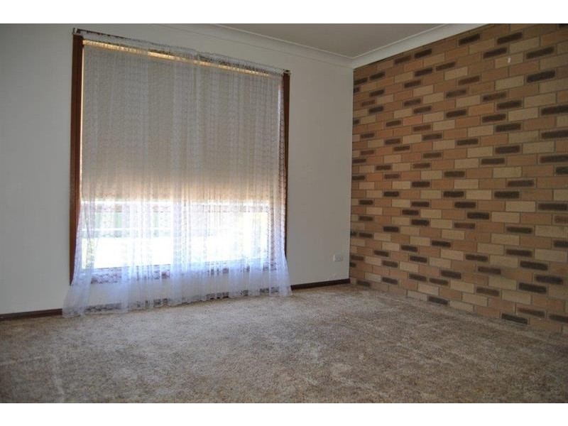 4/6 Bulolo St, Ashmont NSW 2650