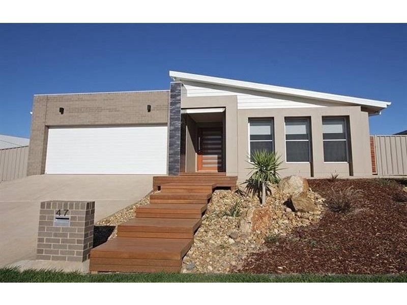 47 Kaloona Dr, Bourkelands NSW 2650