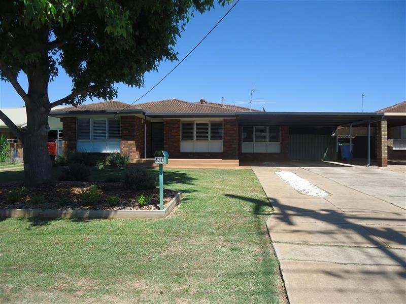 430 Kooringal Rd, Kooringal NSW 2650