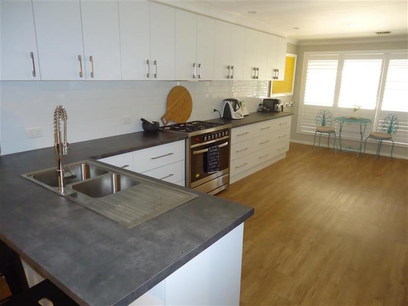 430 Kooringal Rd, Kooringal NSW 2650