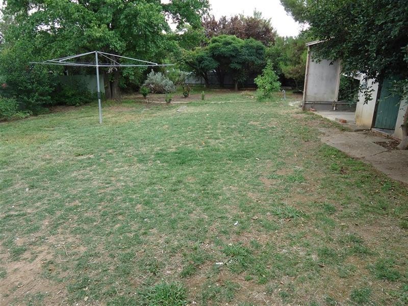 10 Cochrane St, Kooringal NSW 2650