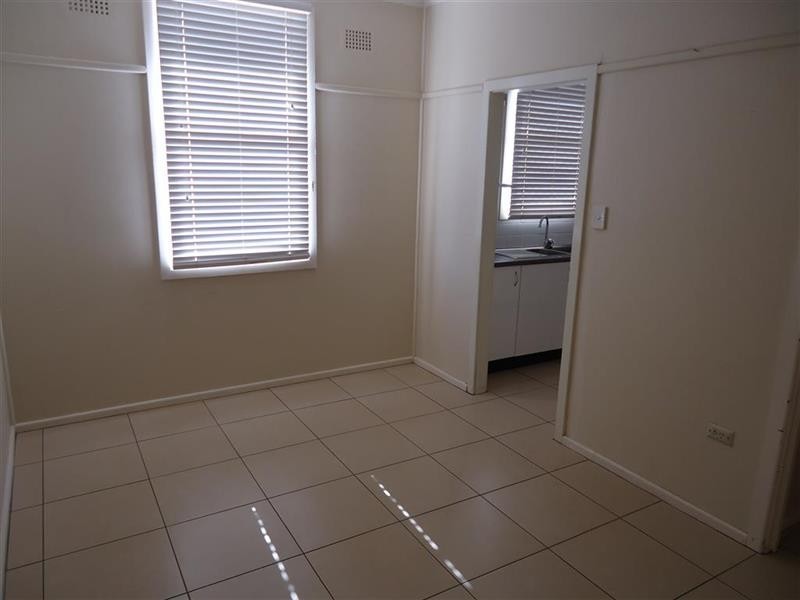 107 Mitchelmore St, Mount Austin NSW 2650