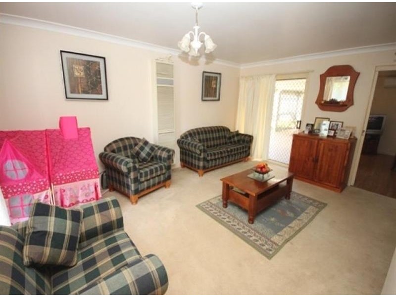 20 Sackville Dr, Forest Hill NSW 2651