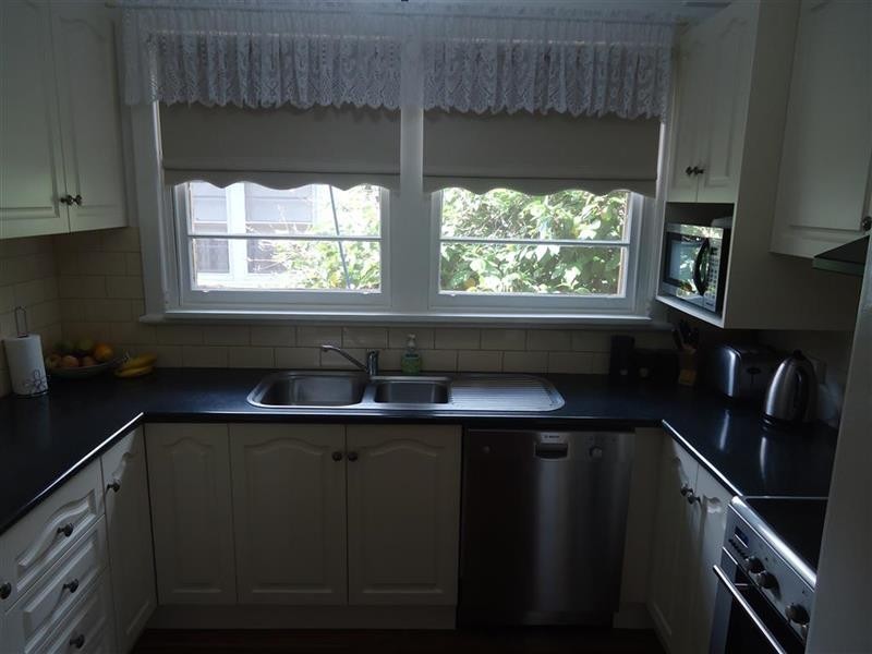 39 Mair St, Turvey Park NSW 2650