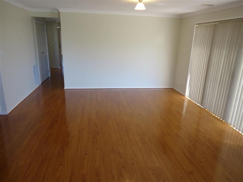 36 Bradman Dr, Boorooma NSW 2650