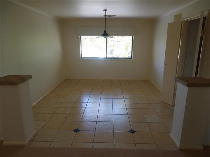 9 Amaroo St, Kooringal NSW 2650