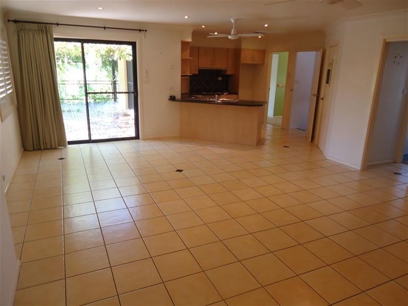 9 Amaroo St, Kooringal NSW 2650