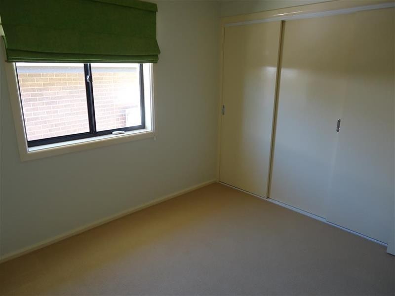 9 Amaroo St, Kooringal NSW 2650