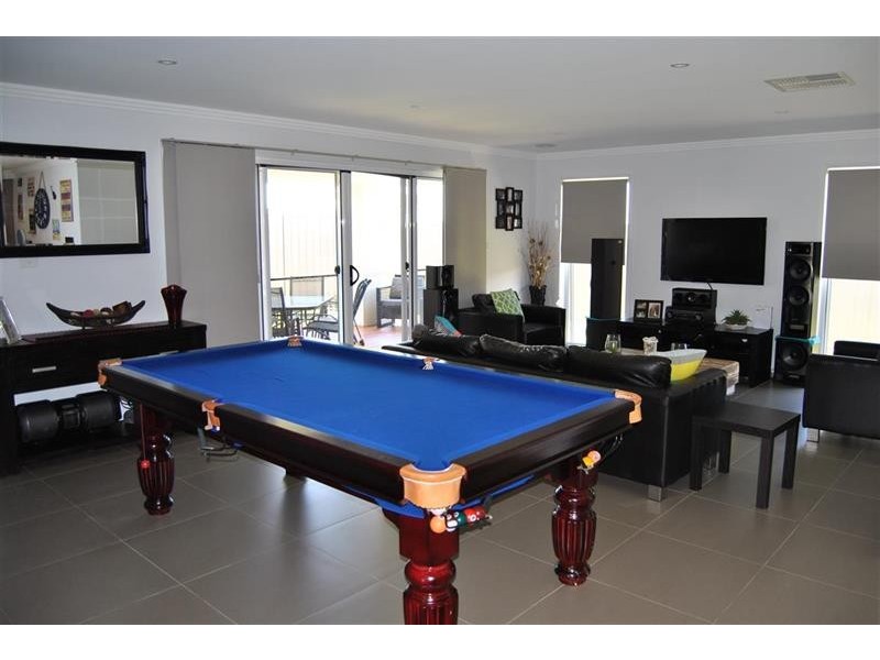 40 Strickland Dr, Boorooma NSW 2650