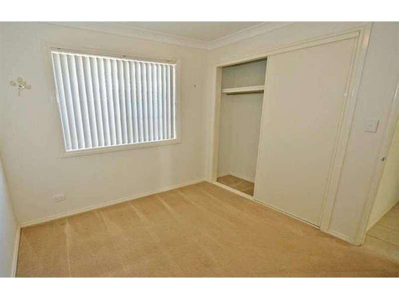 9 Illeura Rd, Bourkelands NSW 2650