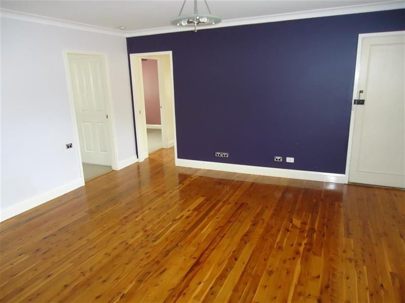 78 Warrawong St, Kooringal NSW 2650