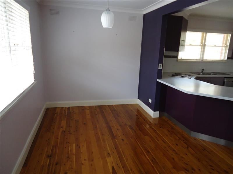 78 Warrawong St, Kooringal NSW 2650