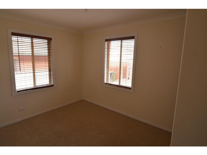 5 Clipper Way, Estella NSW 2650