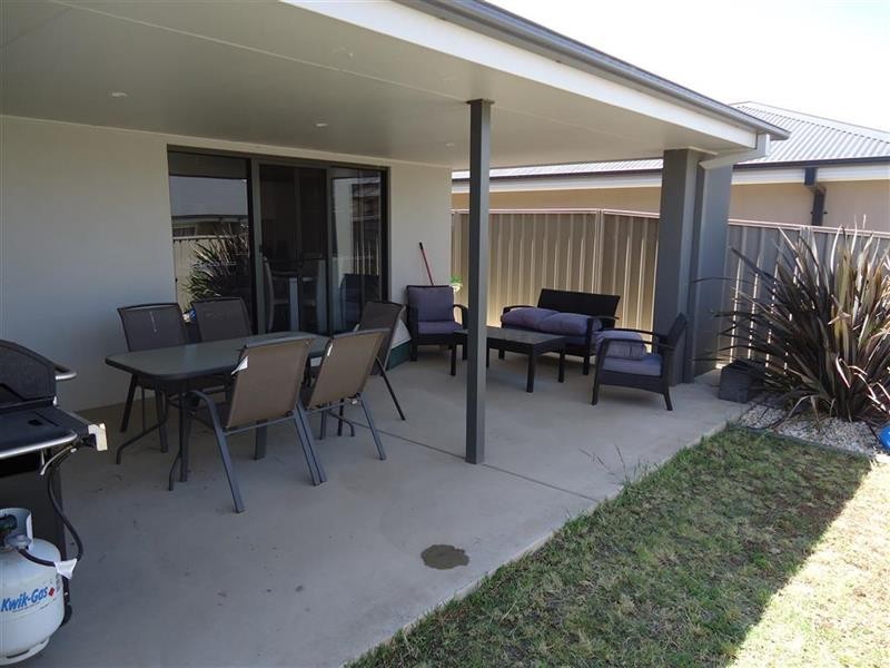 17/124 Mima St, Glenfield Park NSW 2650