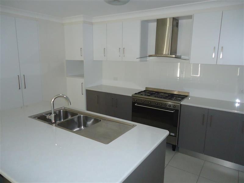 63 Kaloona Dr, Bourkelands NSW 2650