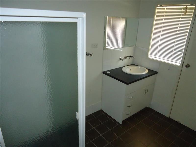 3/7 Halloran St, Turvey Park NSW 2650