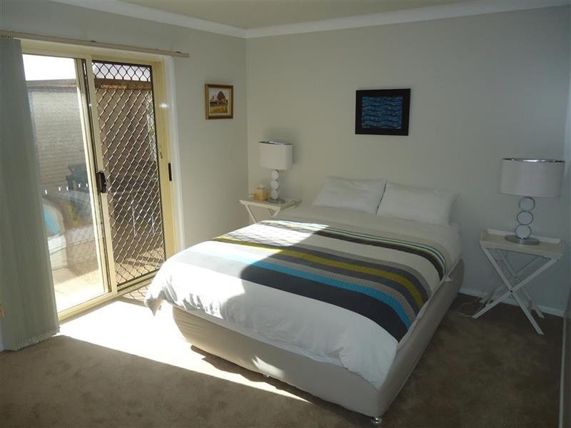 1/8 Canola  Pl, Estella NSW 2650