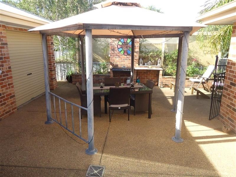 1/8 Canola  Pl, Estella NSW 2650