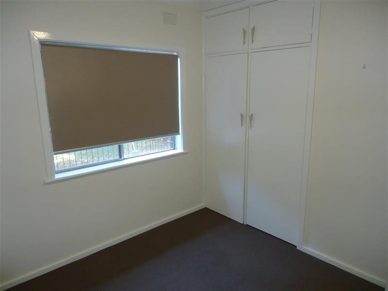27 Heydon Ave, Turvey Park NSW 2650