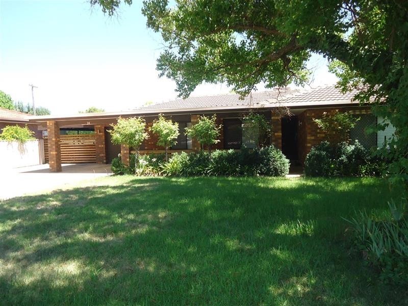 34 Bandera Ave, Glenfield Park NSW 2650