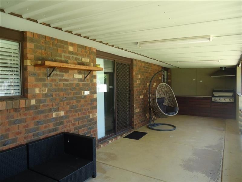 34 Bandera Ave, Glenfield Park NSW 2650