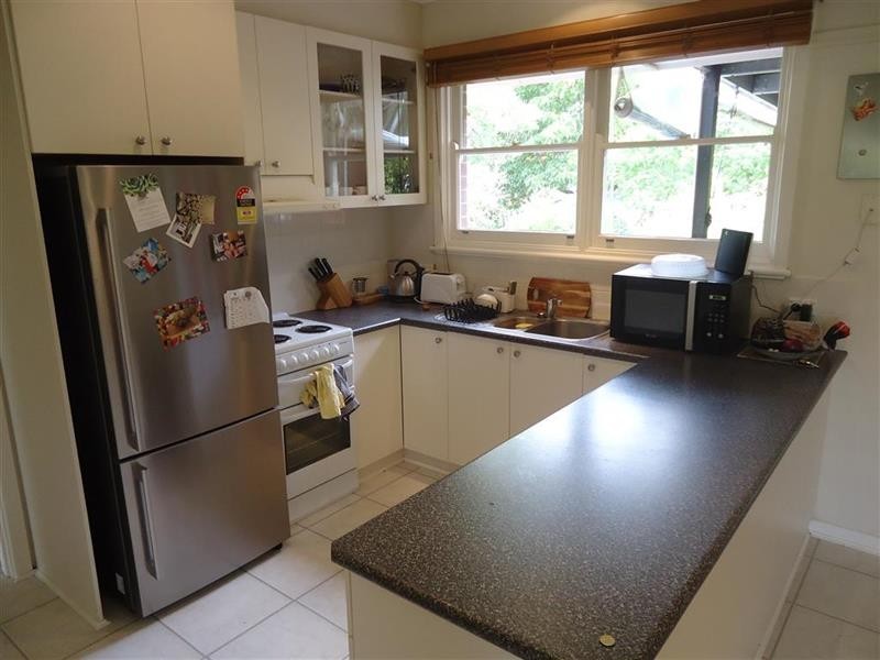 18 Marconi St, Kooringal NSW 2650