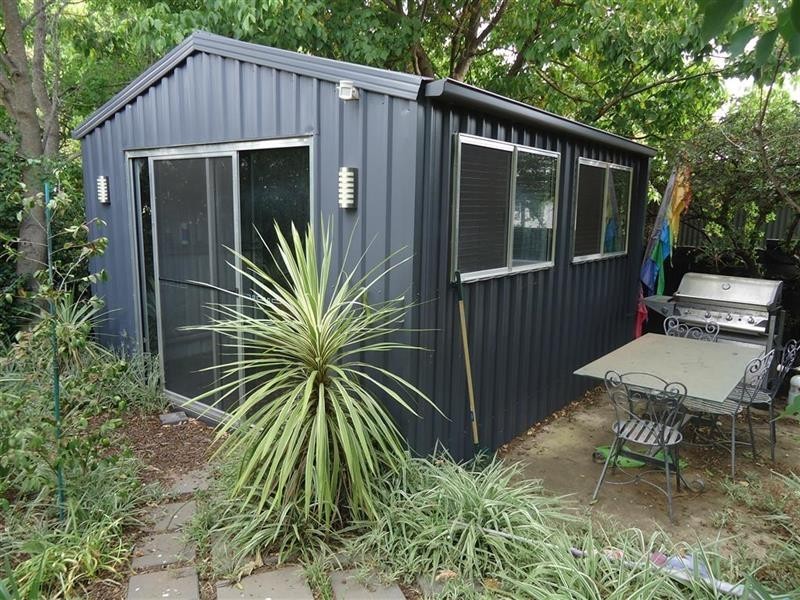 18 Marconi St, Kooringal NSW 2650