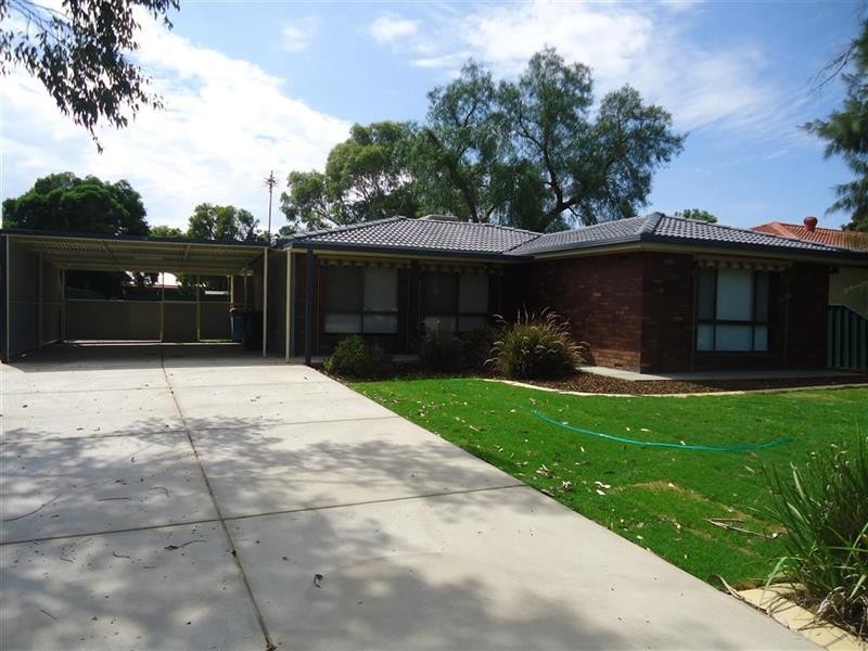 50 Elizabeth Ave, Forest Hill NSW 2651