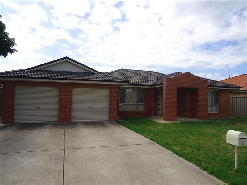 14 Allunga St, Glenfield Park NSW 2650