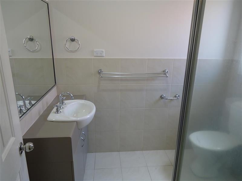 14 Allunga St, Glenfield Park NSW 2650