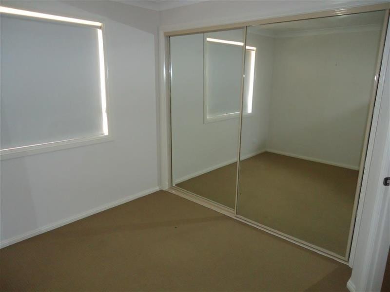 14 Allunga St, Glenfield Park NSW 2650