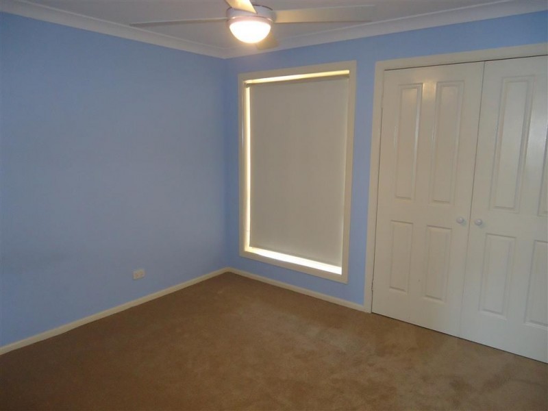 21 Woomera Pl, Glenfield Park NSW 2650