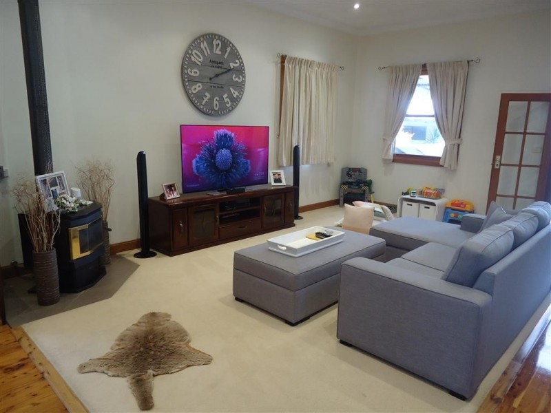 218 Gurwood St, Wagga Wagga NSW 2650