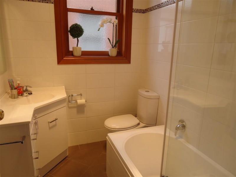 218 Gurwood St, Wagga Wagga NSW 2650