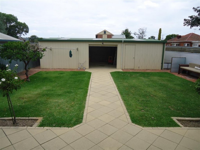 218 Gurwood St, Wagga Wagga NSW 2650
