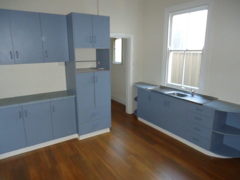 194 Gurwood St, Wagga Wagga NSW 2650
