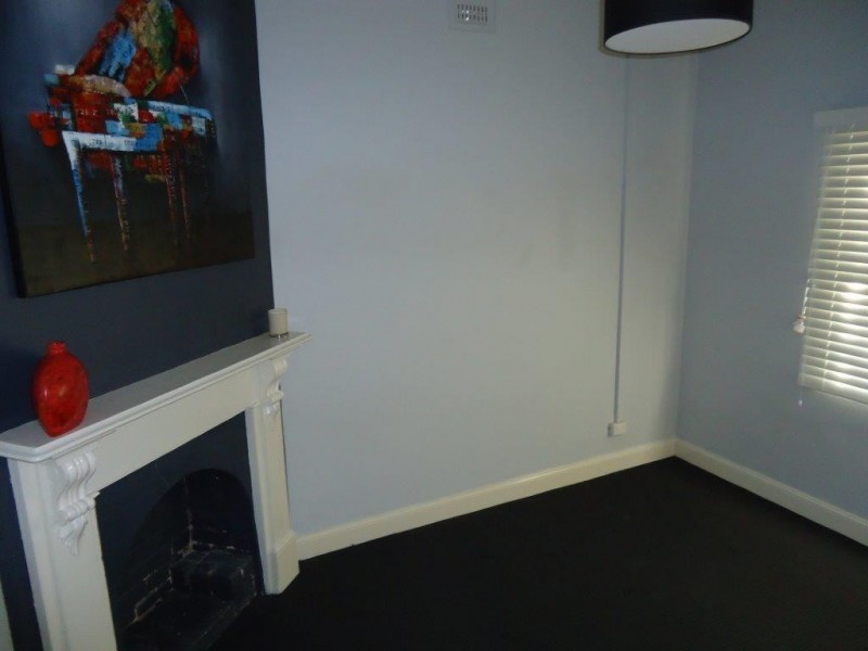 194 Gurwood St, Wagga Wagga NSW 2650