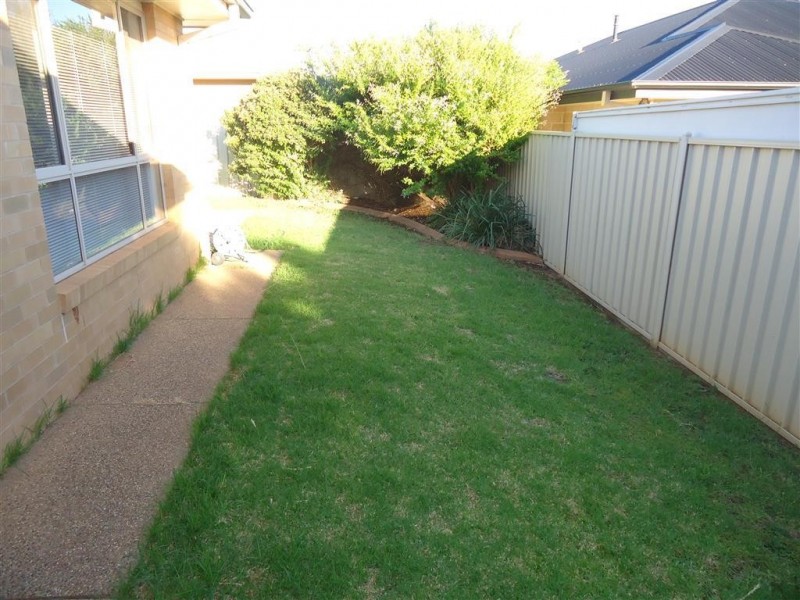 54 Avocet  Dr, Estella NSW 2650