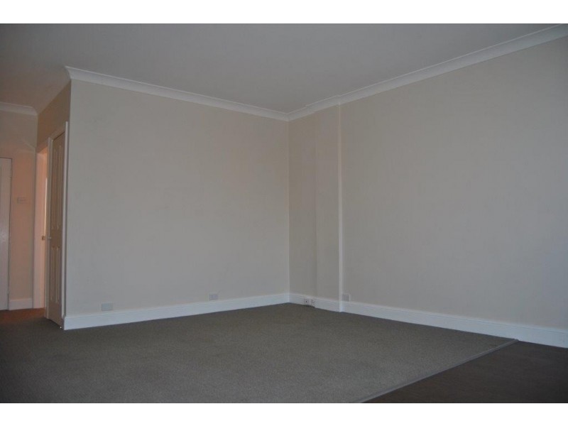 11/141 Gurwood St, Wagga Wagga NSW 2650