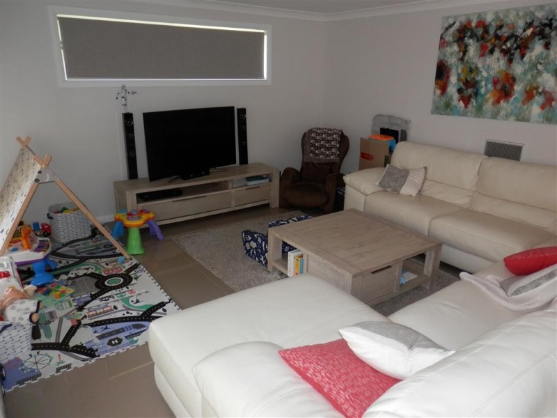 35 Rainbow Dr, Estella NSW 2650