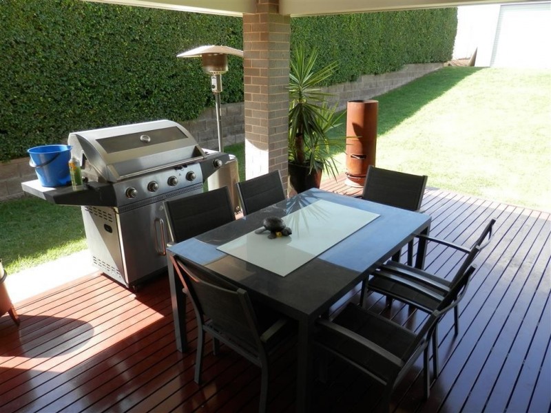 35 Rainbow Dr, Estella NSW 2650