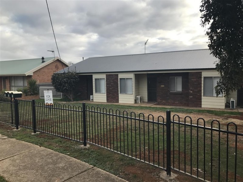 1/56 Northcott Pde, Mount Austin NSW 2650
