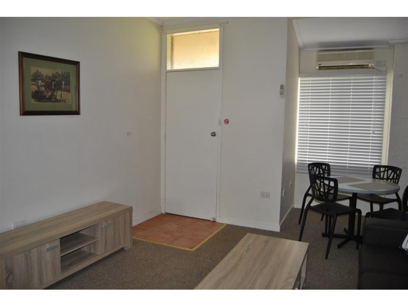 1/56 Northcott Pde, Mount Austin NSW 2650