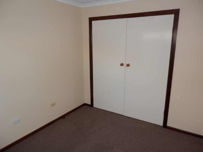 15/2 Leena Place, Wagga Wagga NSW 2650