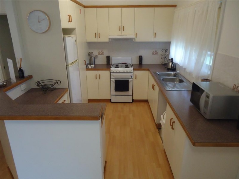 2/24 Lindsay Street, Turvey Park NSW 2650