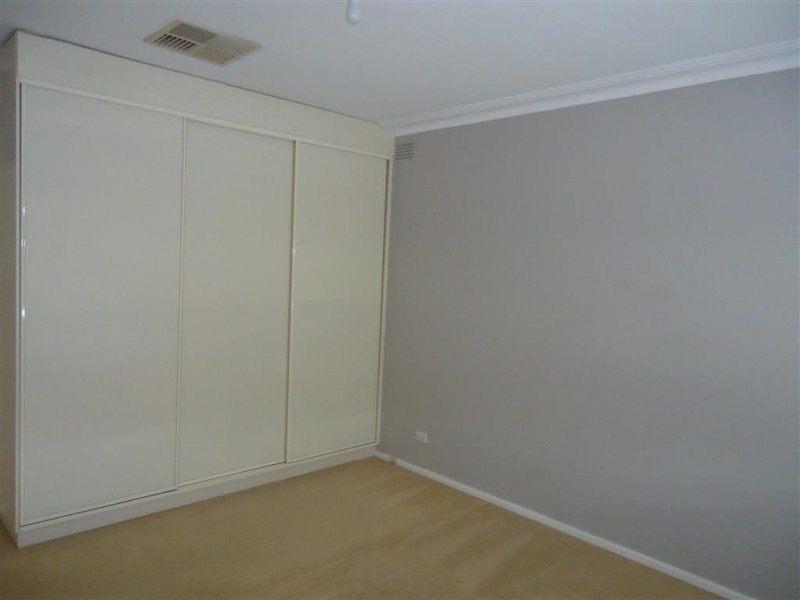 18 Shaw Street, Wagga Wagga NSW 2650