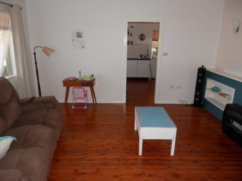 3 Berala Street, Kooringal NSW 2650